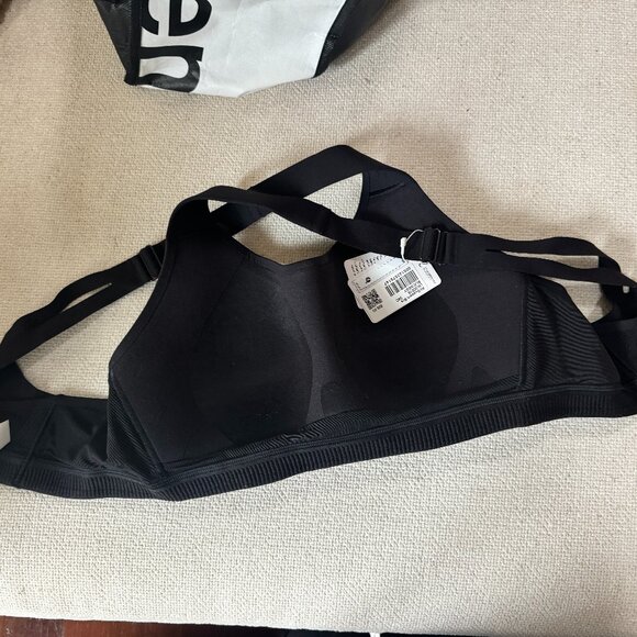 NWT Lululemon Air Support Bra Black 32C - Picture 2 of 7